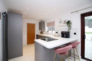 Kitchen/Diner- click for photo gallery